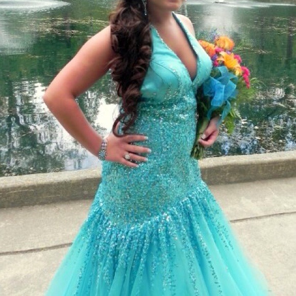 Bright and fun blue prom dress! Size 12