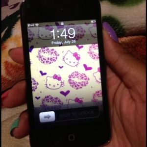 iPod Touch 4th Generation 8GB • $85 Paypal