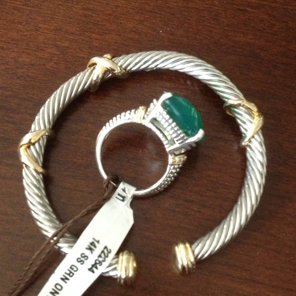 14k Green Onyx Ring (Meredith Leigh )