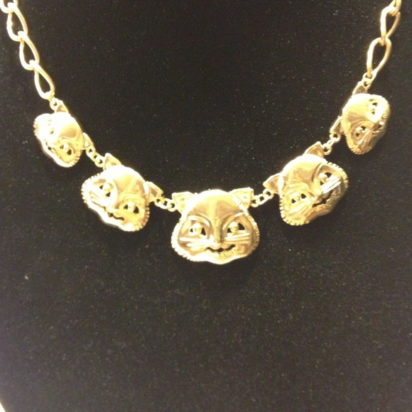 βSOLDβ - Picture 2 of 4