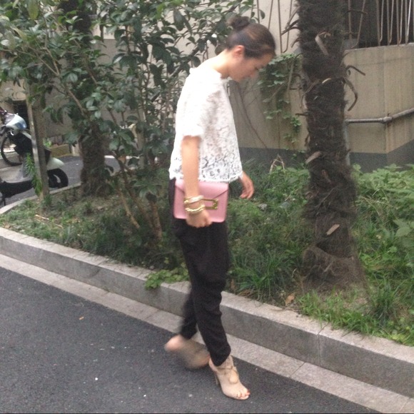 Lace top - Picture 2 of 3