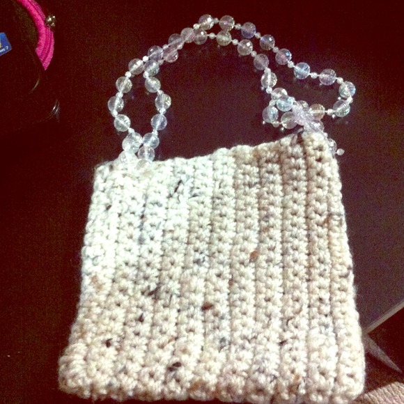 Vintage color yarn purse with bead handles