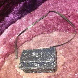 TRADING w/treis13- Silver Sparkly Crossbody