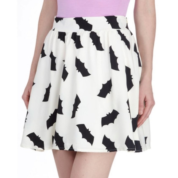 *Bundled* Bats All Folks Modcloth skirt🐼