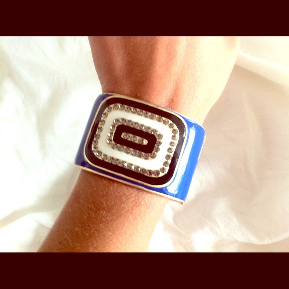 💫Color-Blocked Magnetic Cuff💫