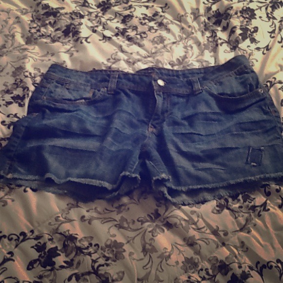 Distressed denim shorts!