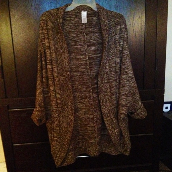 Price drop sale 🌟 Oversized Shaw Sweater