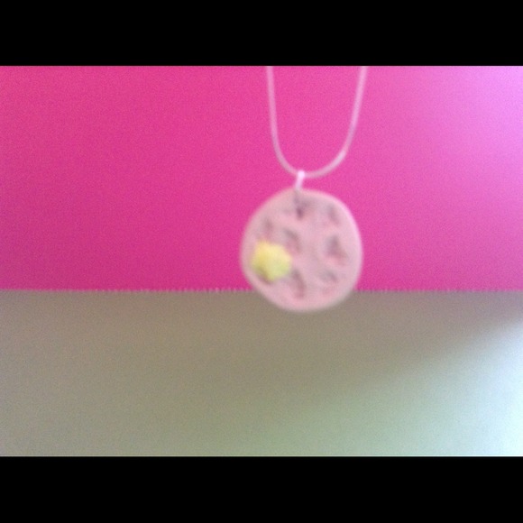 Waffle necklace