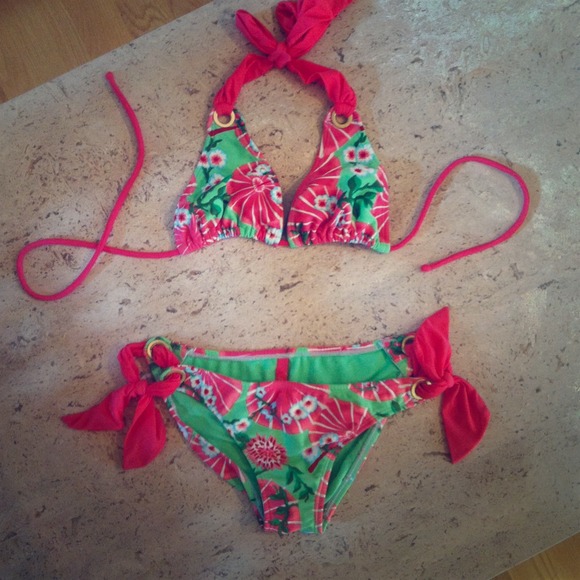 Swim suit