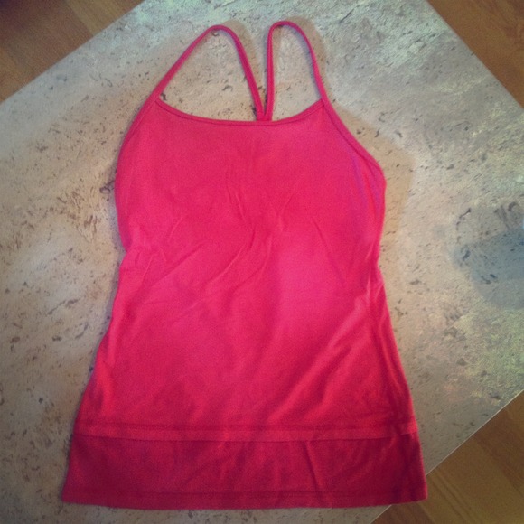 Lululemon top