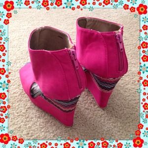 Charlotte Russe wedge shoe