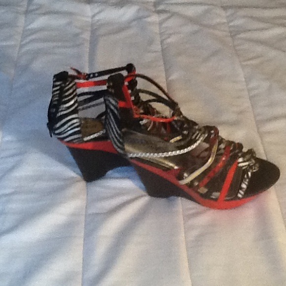 Red silver and black wedge