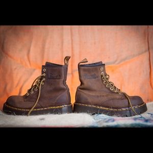 Doc Martins brown boots
