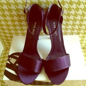 NIB Nine West Plum Satin Evening Heels Size 8