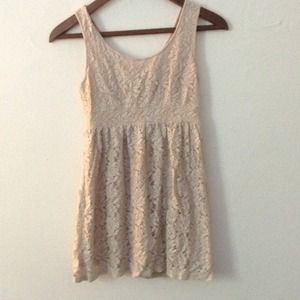 Pastel pink & lace sleeveless dress