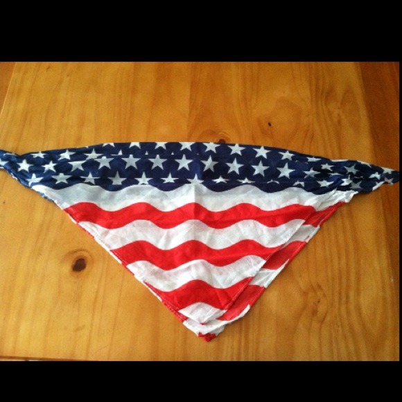 SOLD American flag bandana - Picture 3 of 4