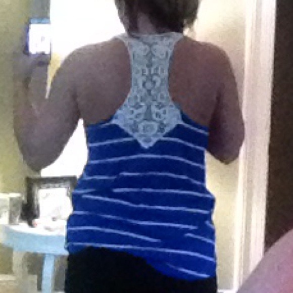 Express blue sequin crochet tank - Picture 2 of 5