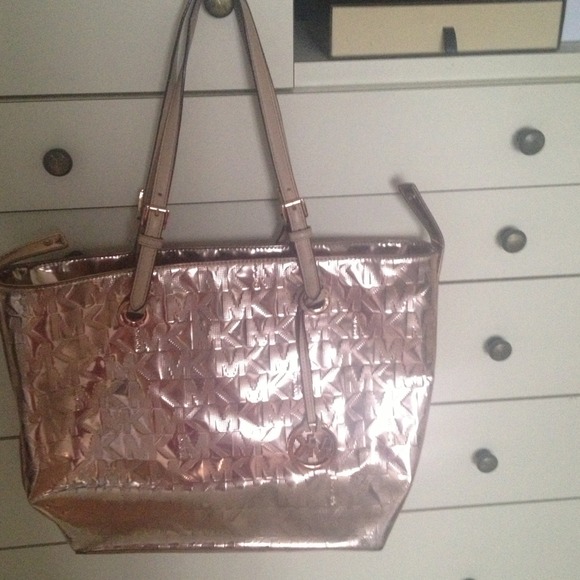 Michael Kors rose gold handbag/tote bag!