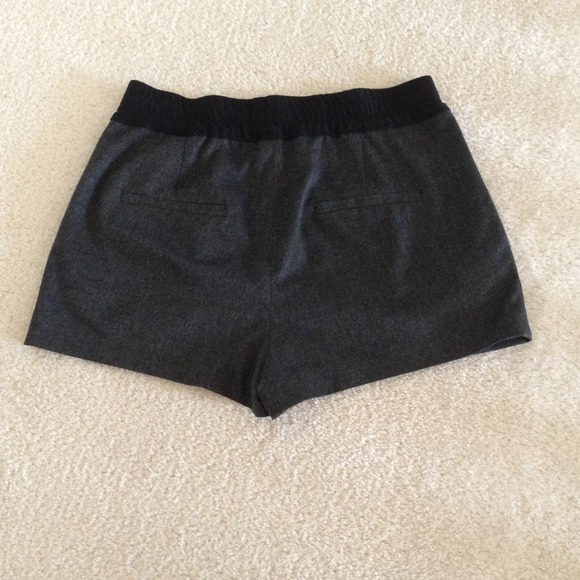 ❌BUNDLED❌ Zara shorts - Picture 2 of 3