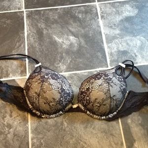Victoria's Secret Sexy Little Things Push Up 32C