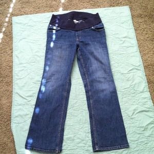 Maternity Jeans + Infantino Baby Carrier