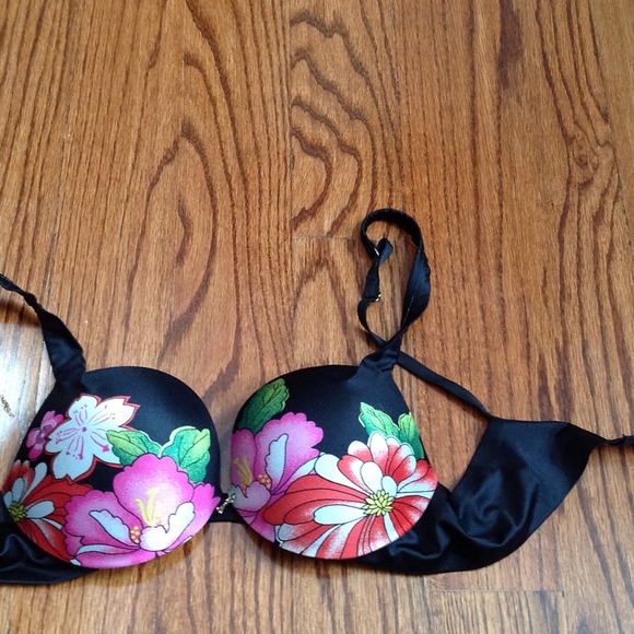 Victoria's secret push up 34b