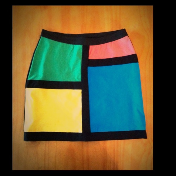 Host pick ☺ Cute color block bodycon skirt
