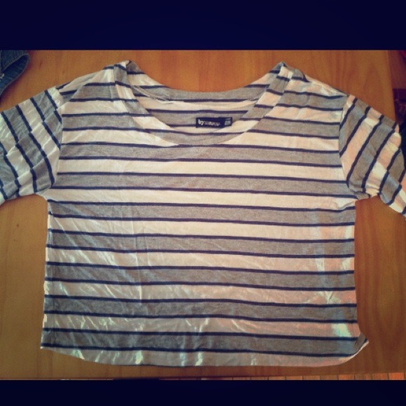 REDUCED Striped crop top