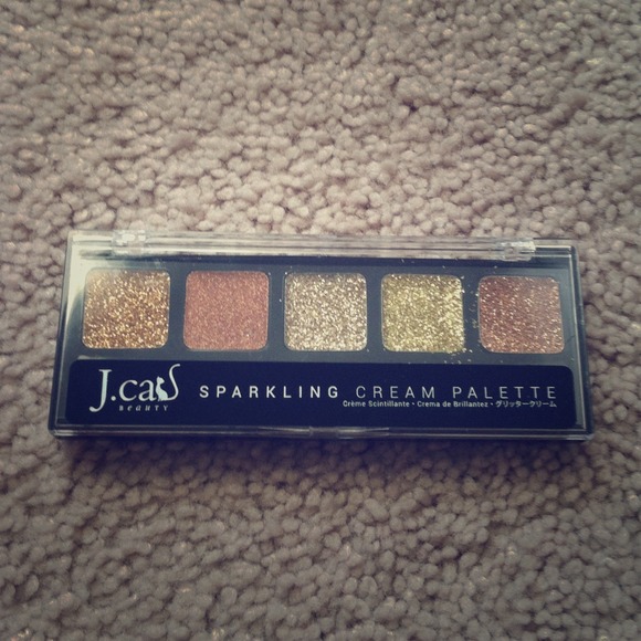 J.cat Sparkling Cream Palette