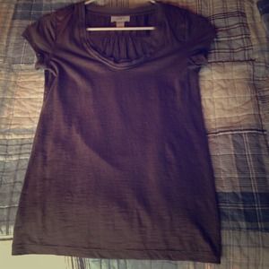 Dark grey scoopneck tshirt