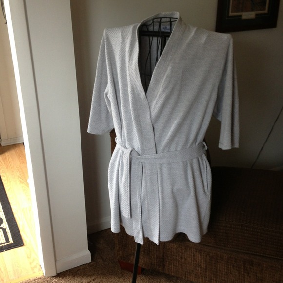 jacklyn intioates Tops - Light weight summer robe