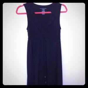 Maternity gown nursing friendly