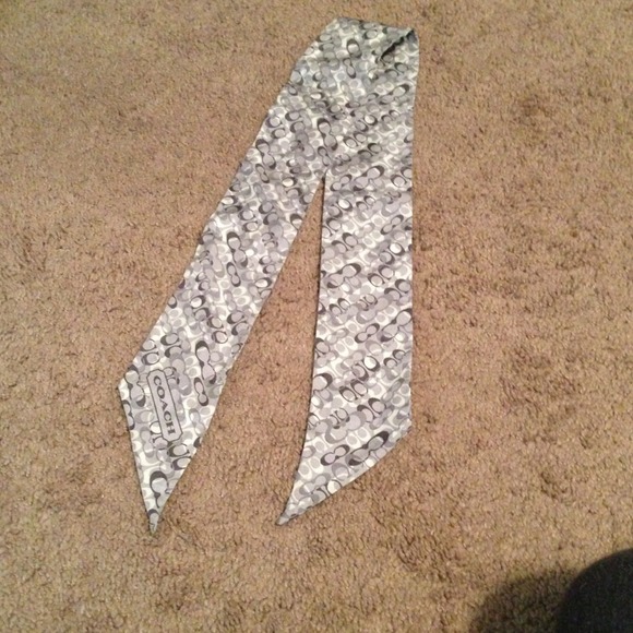 Coach head wrap