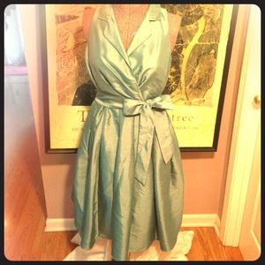 Sateen soft green jones wear dress