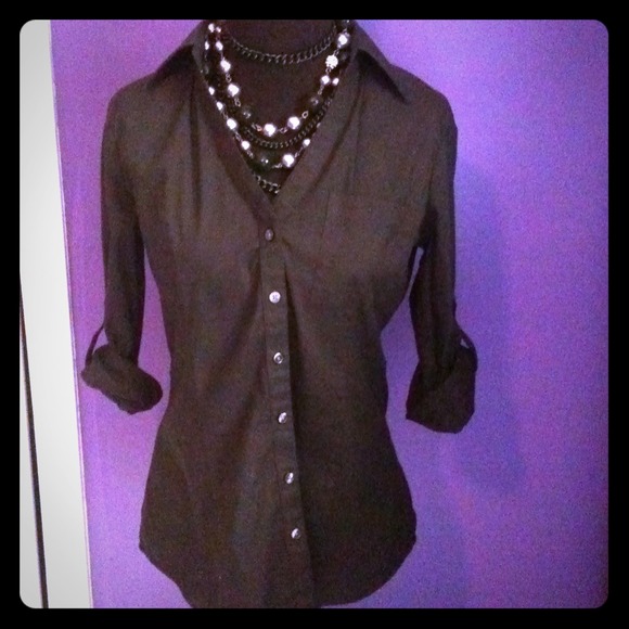 SOLD in Bundle Essential work shirt