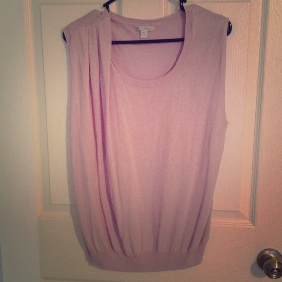 Lilac colored Sleeveless silk/cashmere sweater