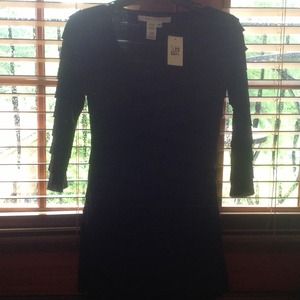 Very cute dress, great for parties.