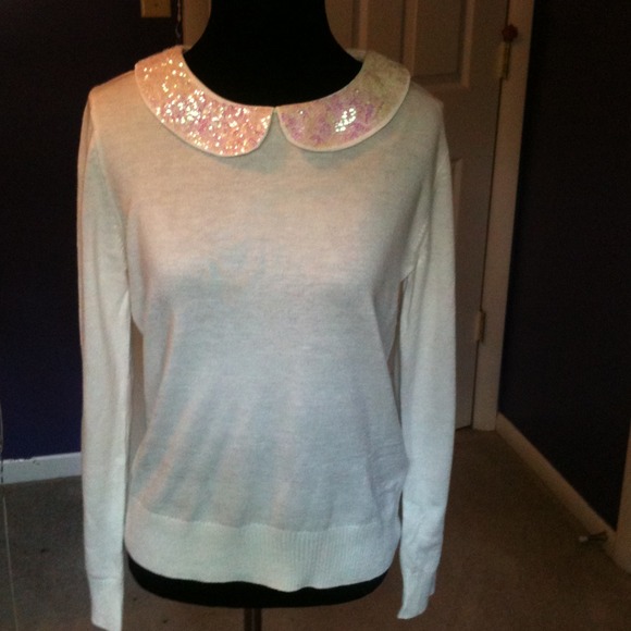 H&M Sweaters - HOLD @ marrmc Cute sweater