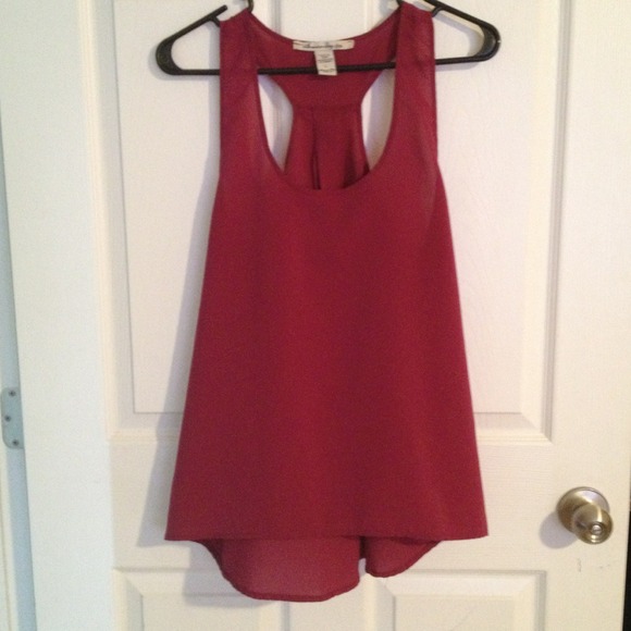 Flowy high-low tank top