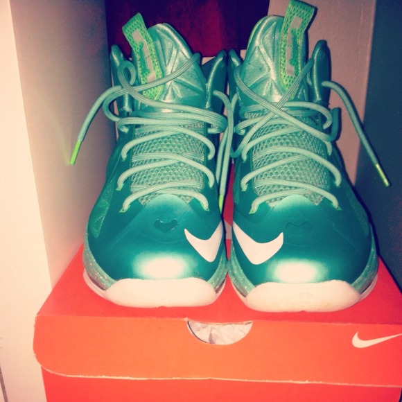 Lebrons size 6 1/5