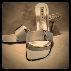 New Steve Madden Barely Blue Heels