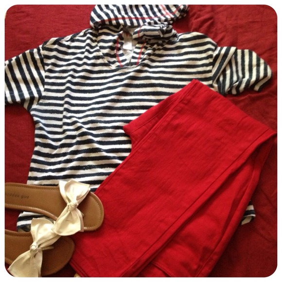 Buy 1, Get 1 half off 🌟 Striped shirt