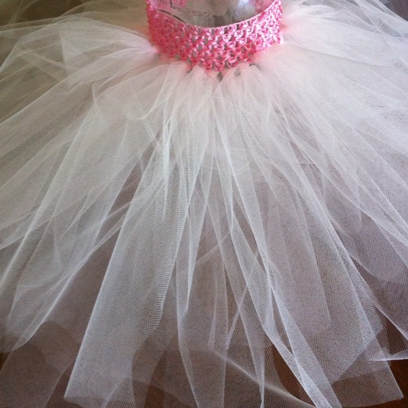 Small tutu for baby, perfect for photo shoots!