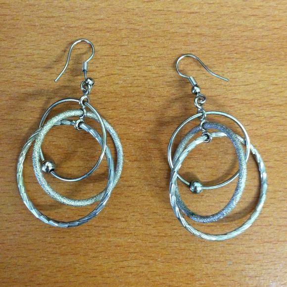 Gold hoop circle drop-down earrings - Picture 1 of 2