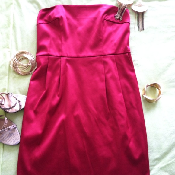 👗SOLD👗 Express Cocktail Dress - Picture 3 of 3