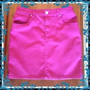 Fuschia H&M mini-skirt