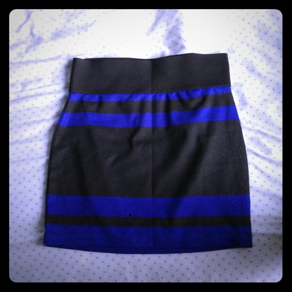 ❌❌HOLD❌❌Charlotte Russe skirt.