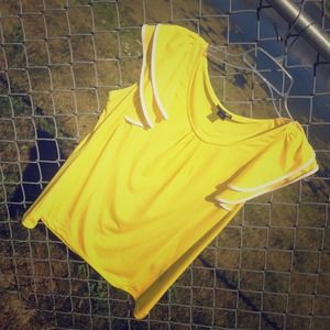 🚫sold🚫Amazing yellow and white top