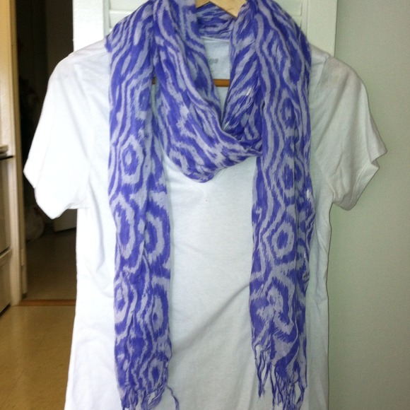 Ikat Scarf ❗sold in bundle ❗