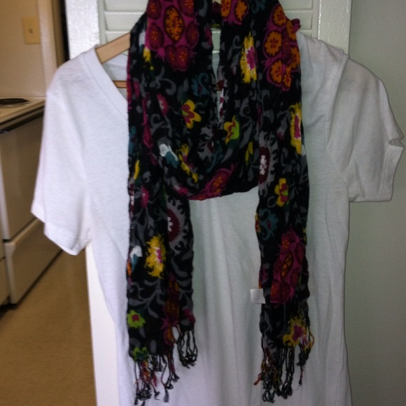 RARE Floral Scarf from Old Navy SOLD @risha12
